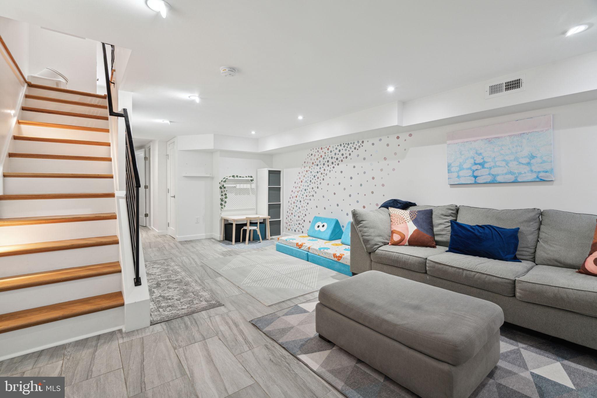 GRADUATE HOSPITAL - Residential