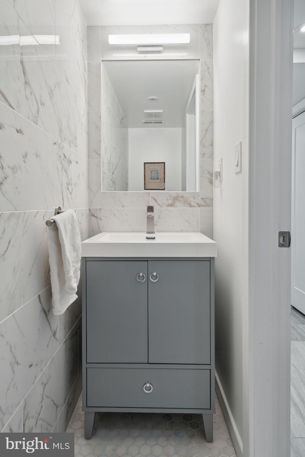 GRADUATE HOSPITAL - Residential