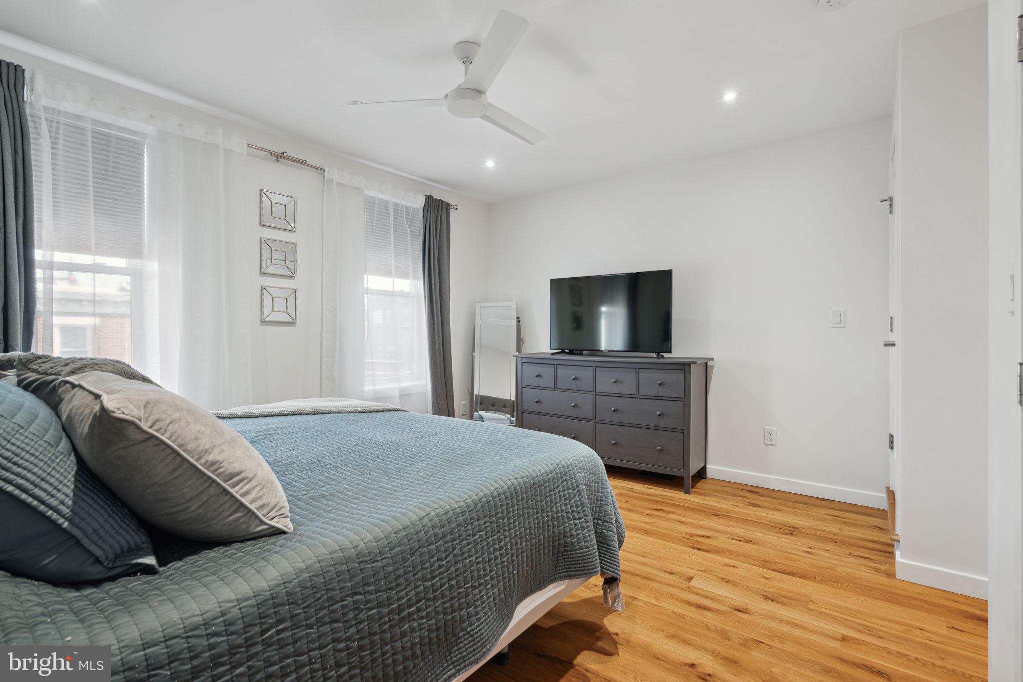 GRADUATE HOSPITAL - Residential