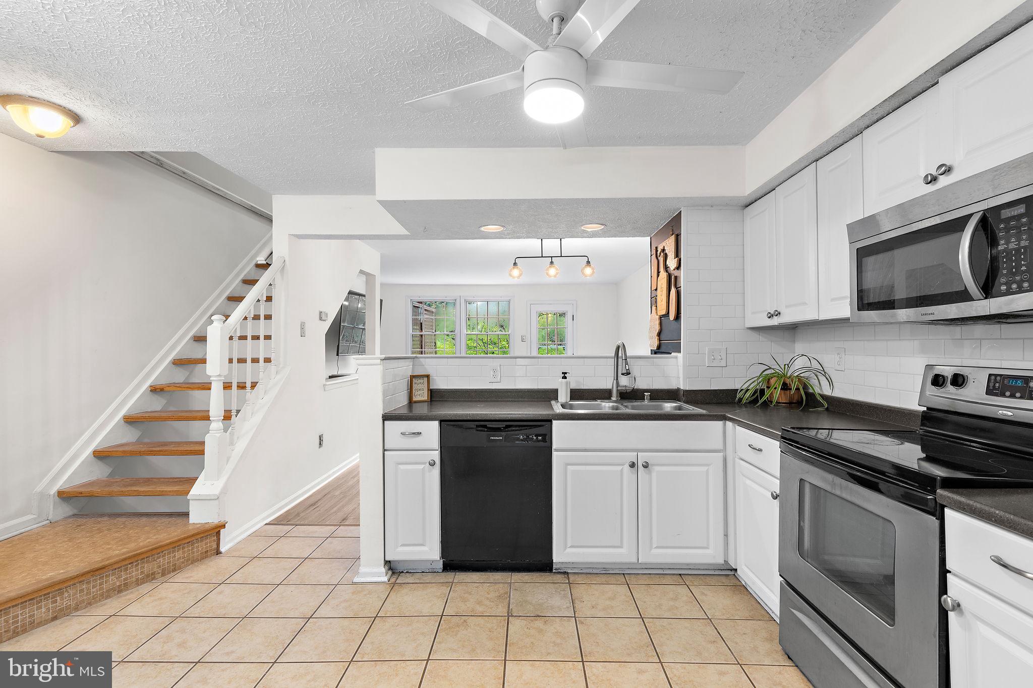 121 SPRUCE WOODS COURT
