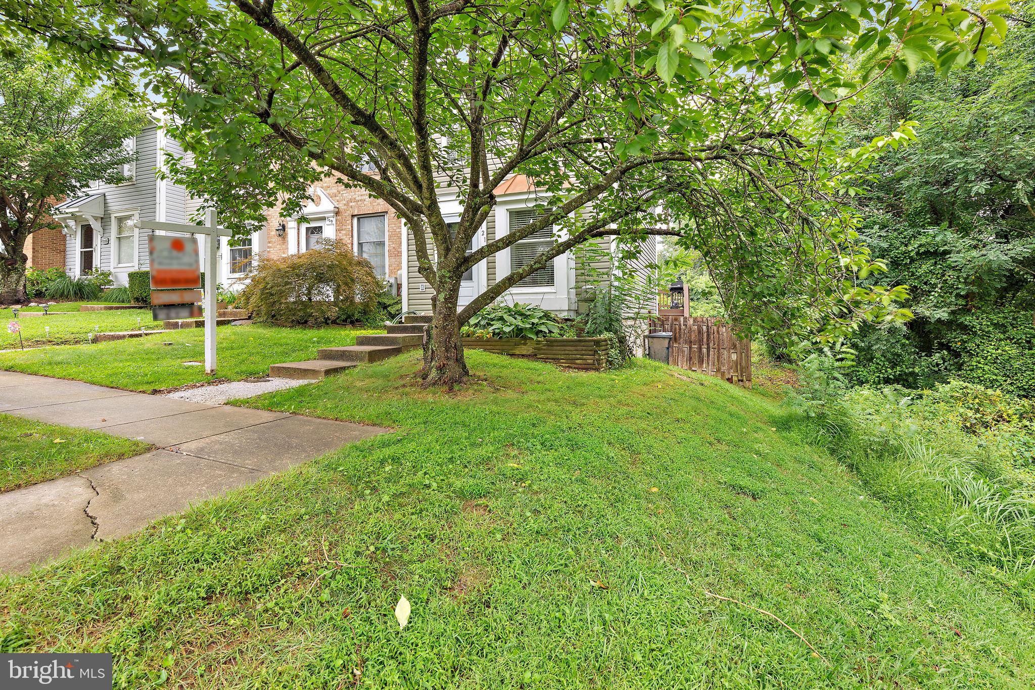 121 SPRUCE WOODS COURT