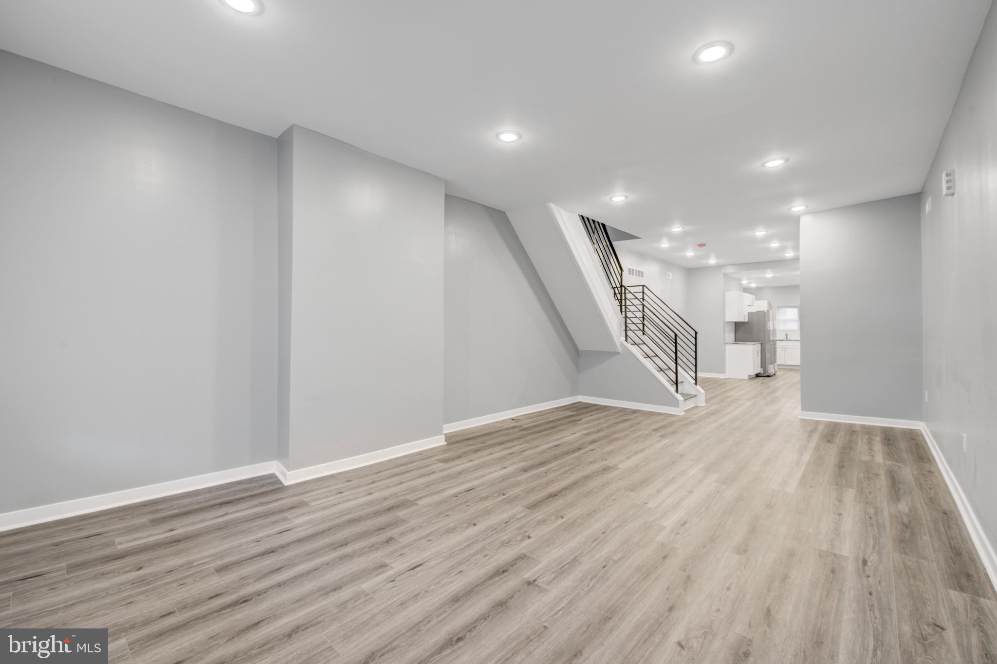 STRAWBERRY MANSION - Residential