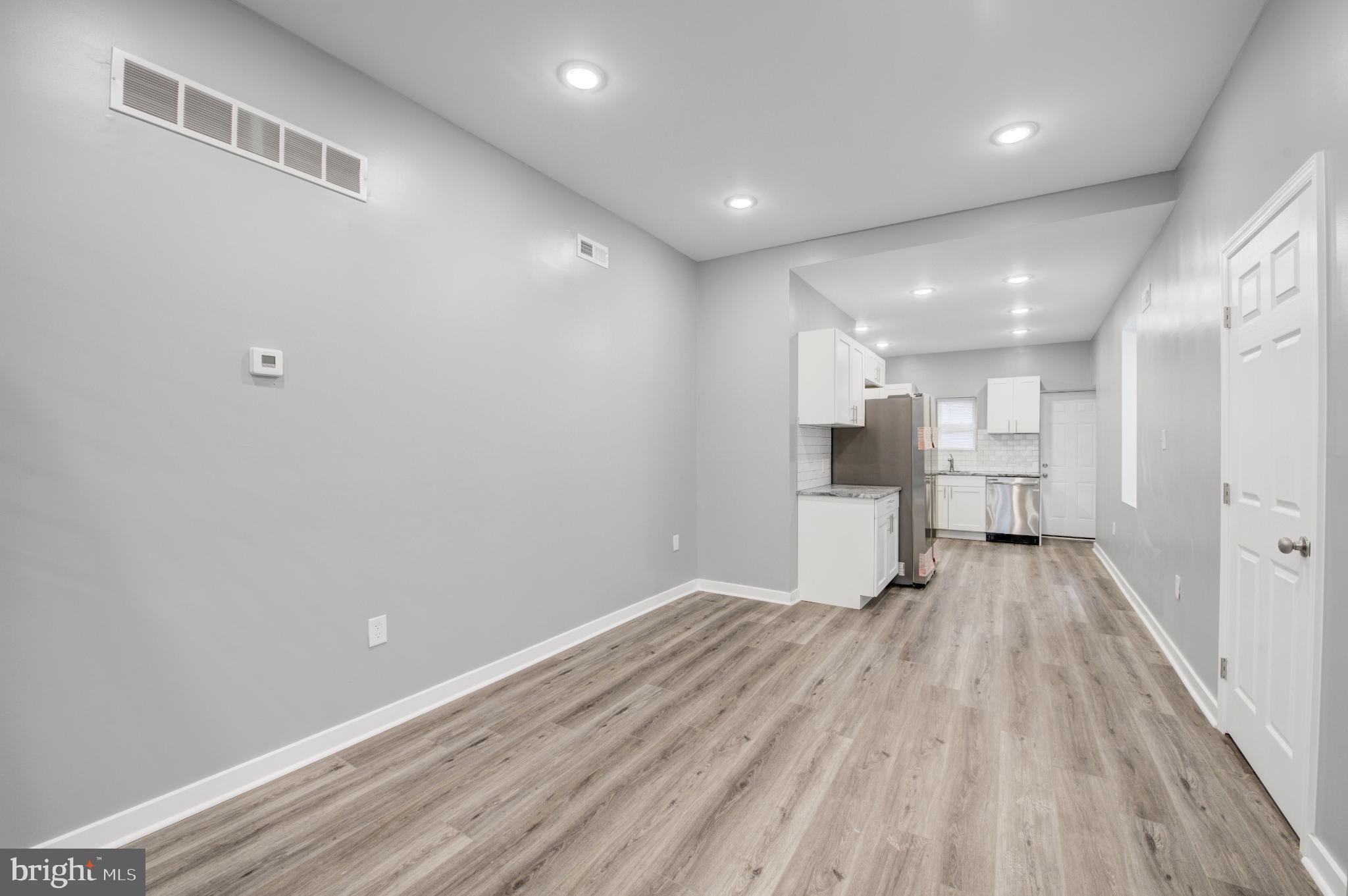 STRAWBERRY MANSION - Residential