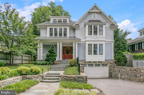 Photo of 5202 ELM ST, BETHESDA, MD 20814 (MLS # MDMC2058020) Photo of 5202 ELM ST, BETHESDA, MD 20814 (MLS # MDMC2058020)