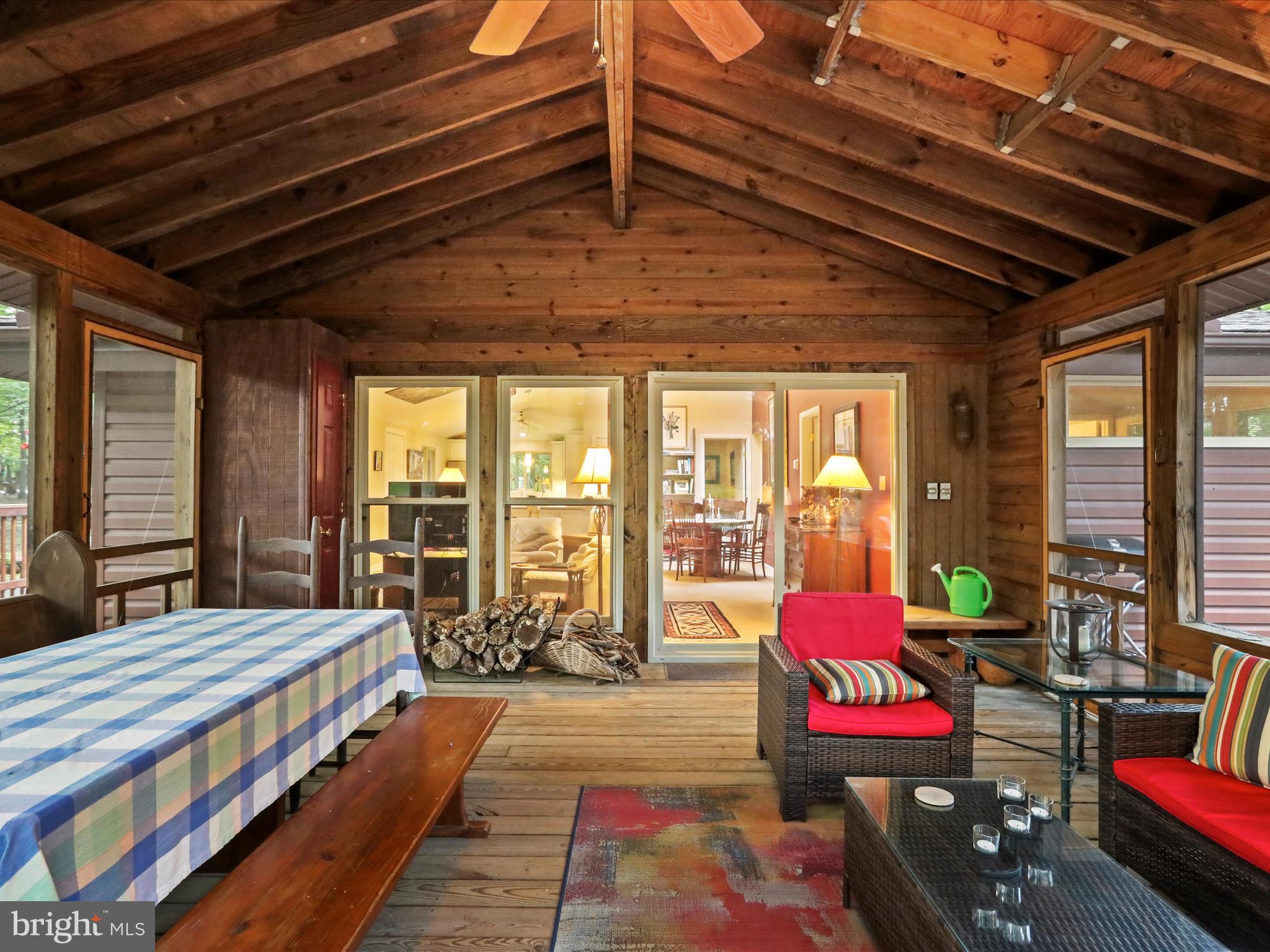 THE WOODS - Residential