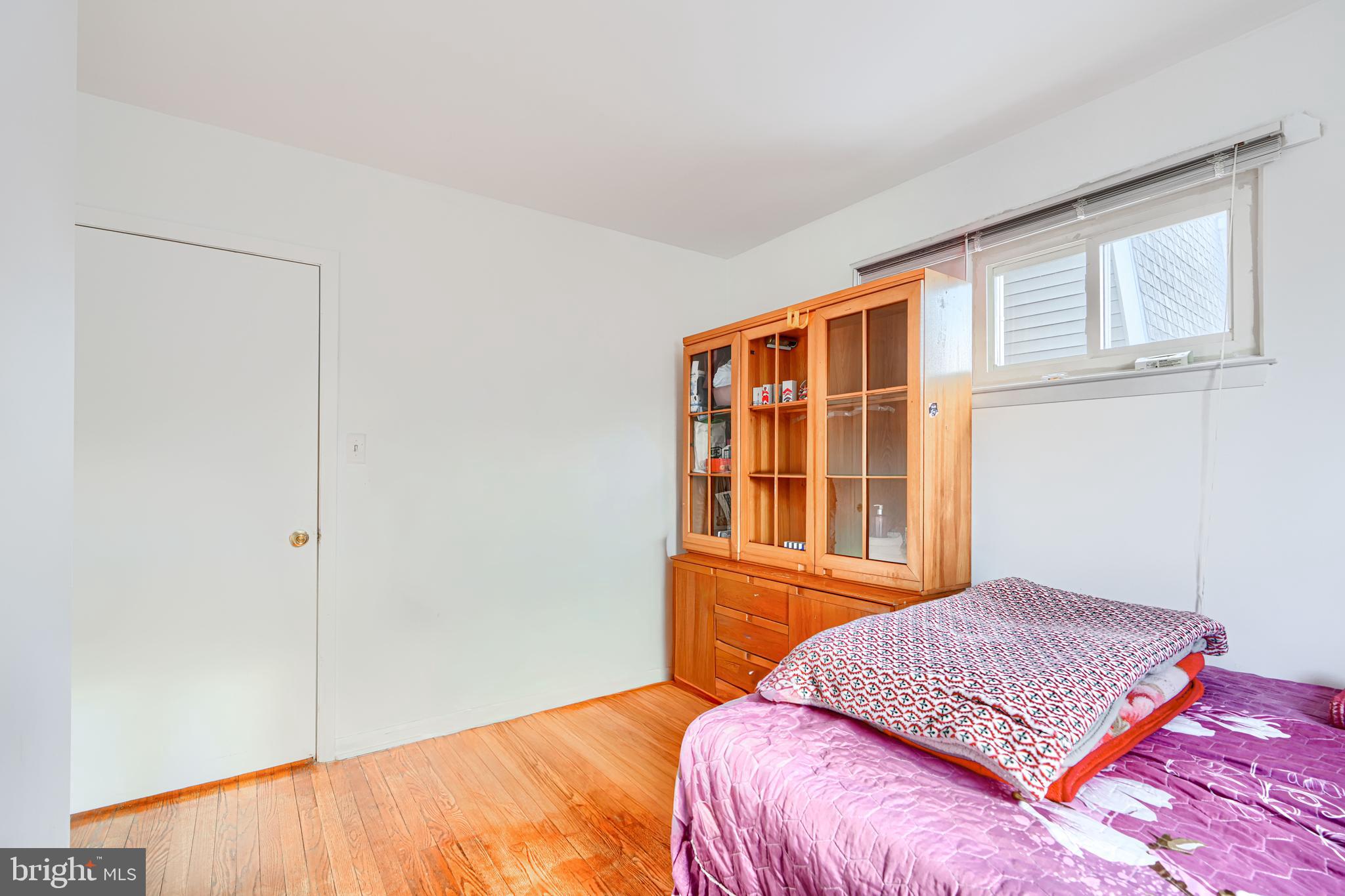 CATONSVILLE MANOR - Residential