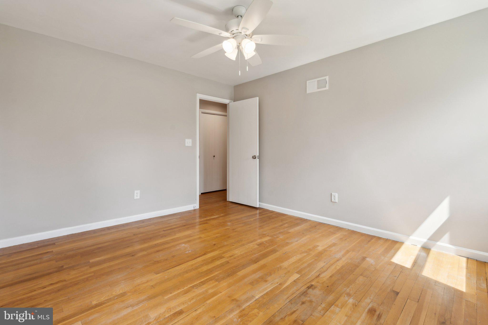 MILL CREEK TOWNE - Residential