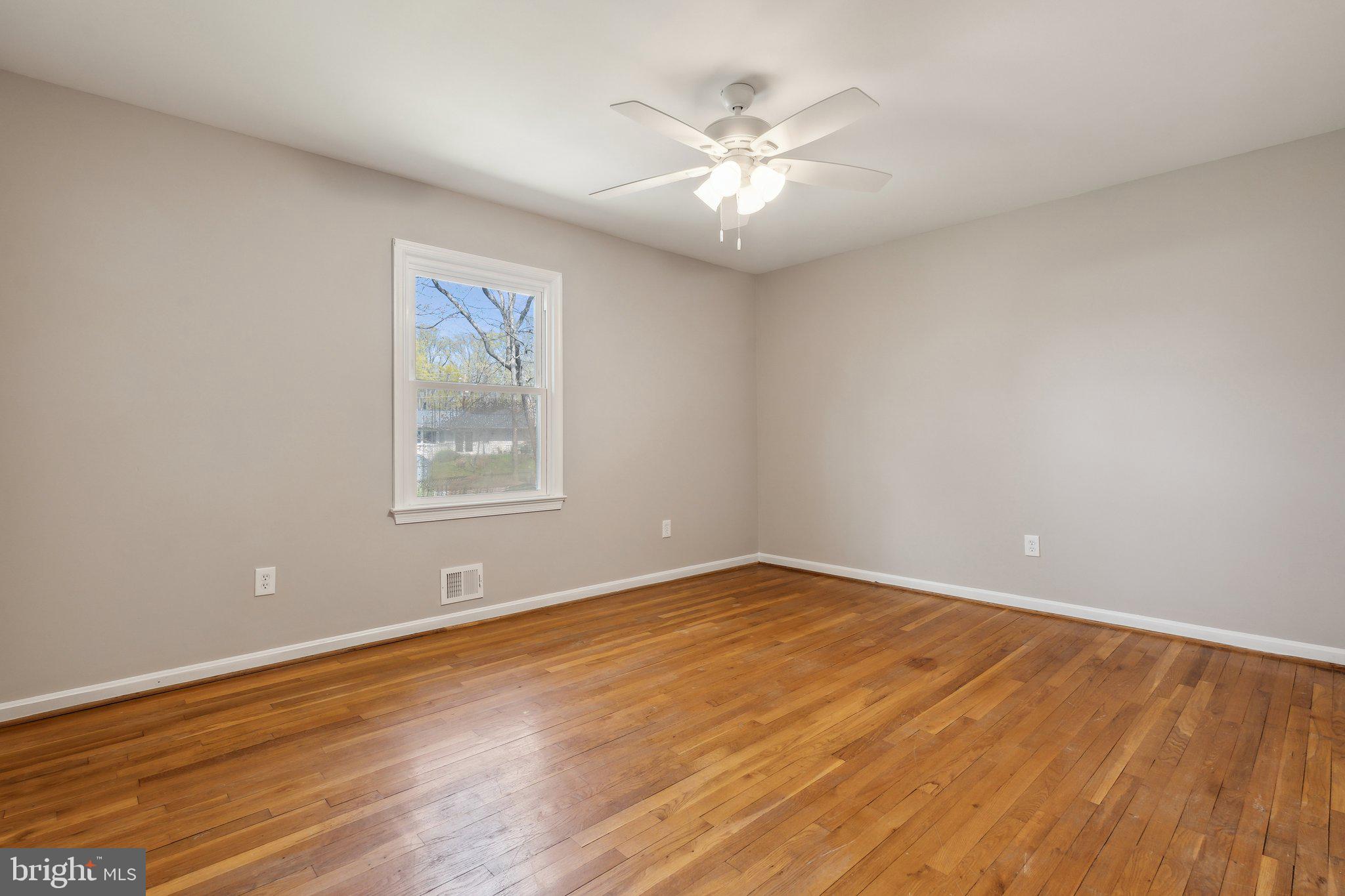 MILL CREEK TOWNE - Residential