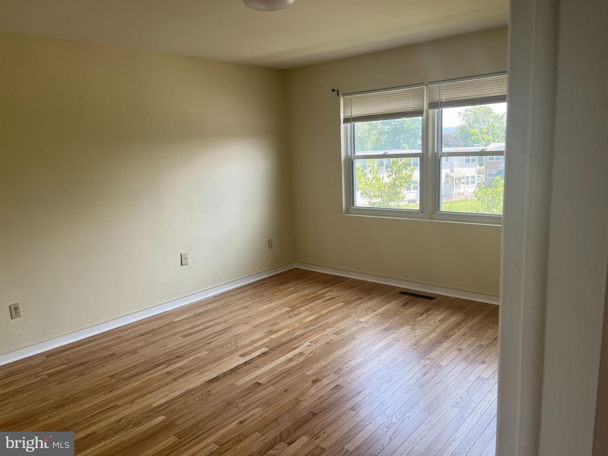 MIFFLIN PARK - Residential Lease