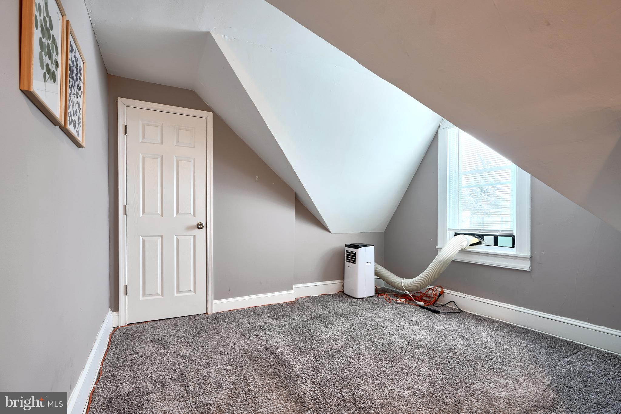 PIKESVILLE - Commercial Sale