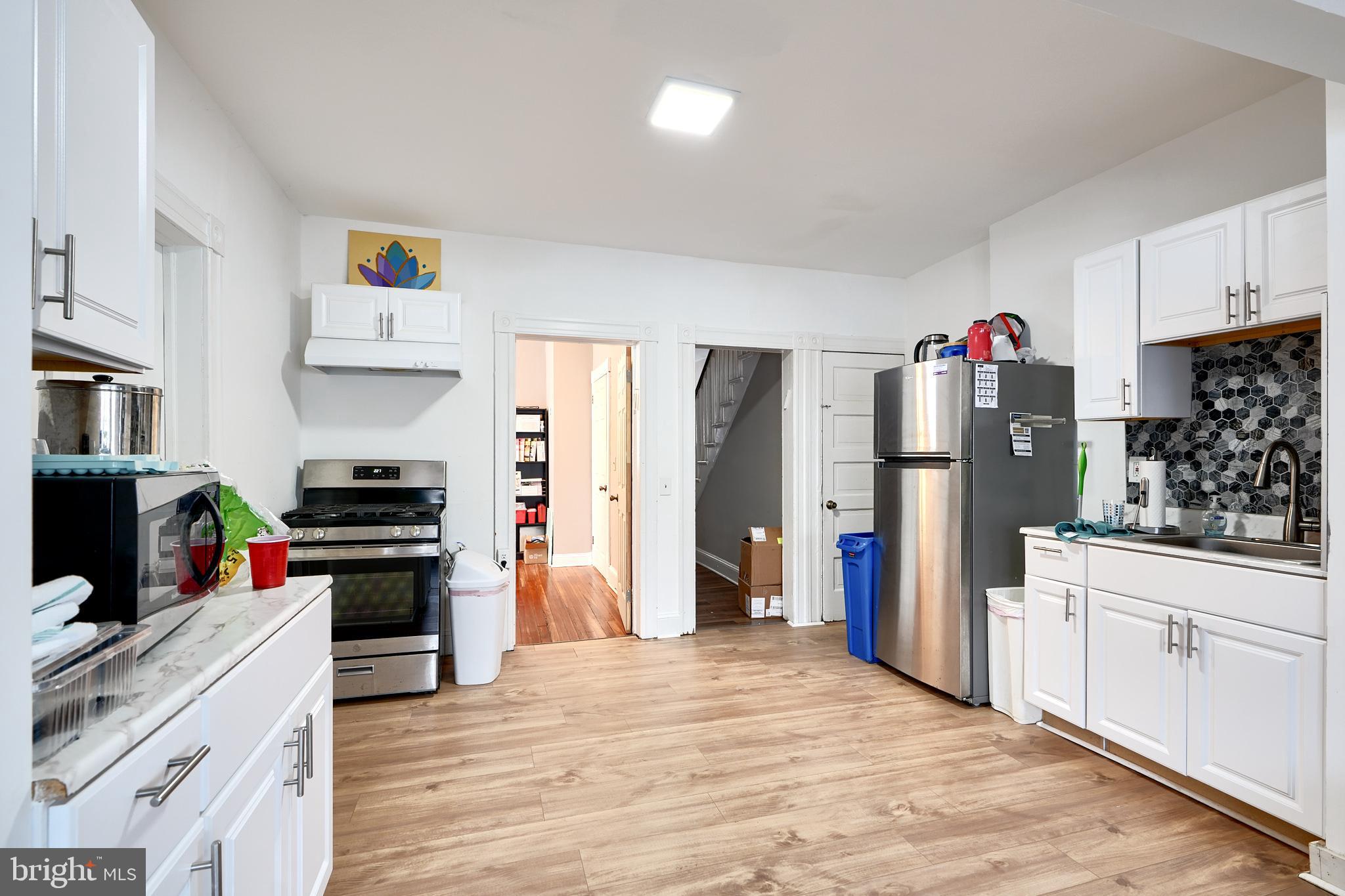 16 SUDBROOK LANE