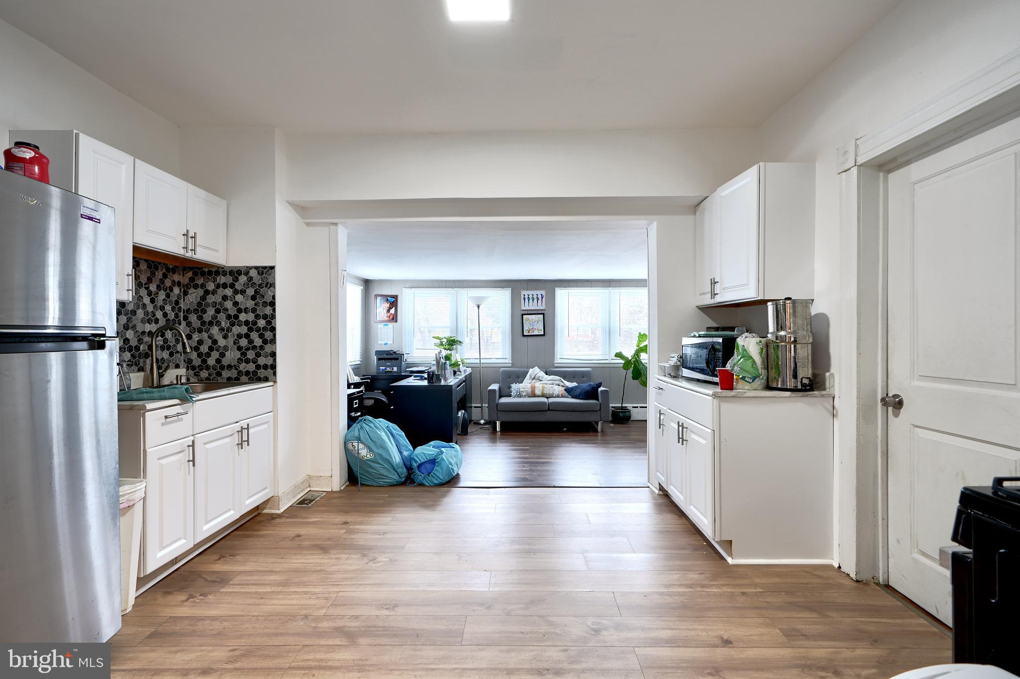 PIKESVILLE - Commercial Sale