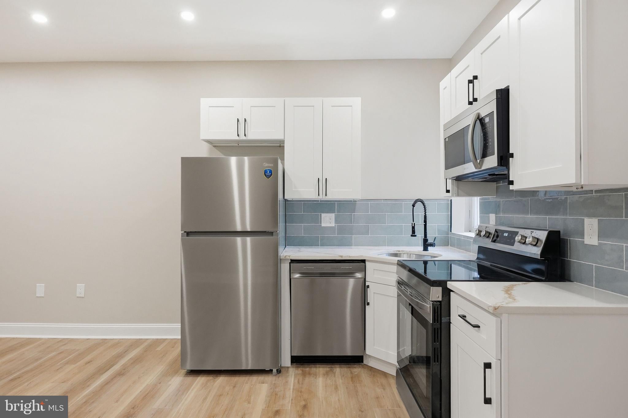 865 N 47TH STREET 1