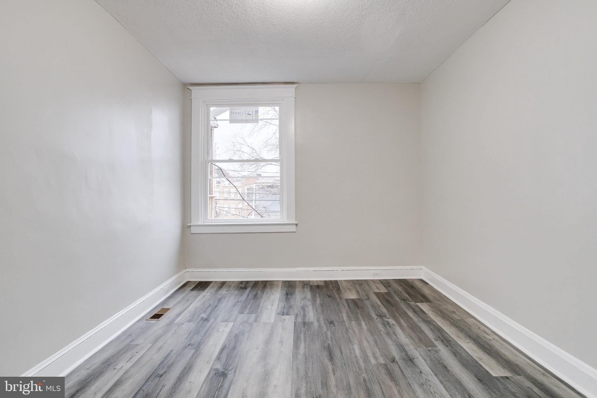 BELAIR-EDISON - Residential