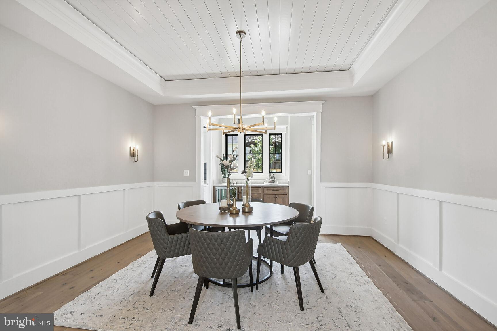 VIENNA WOODS - Residential