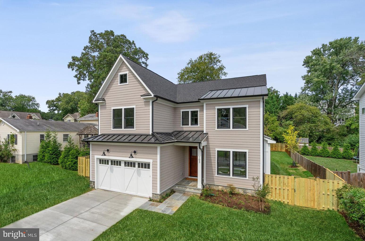 VIENNA WOODS - Residential