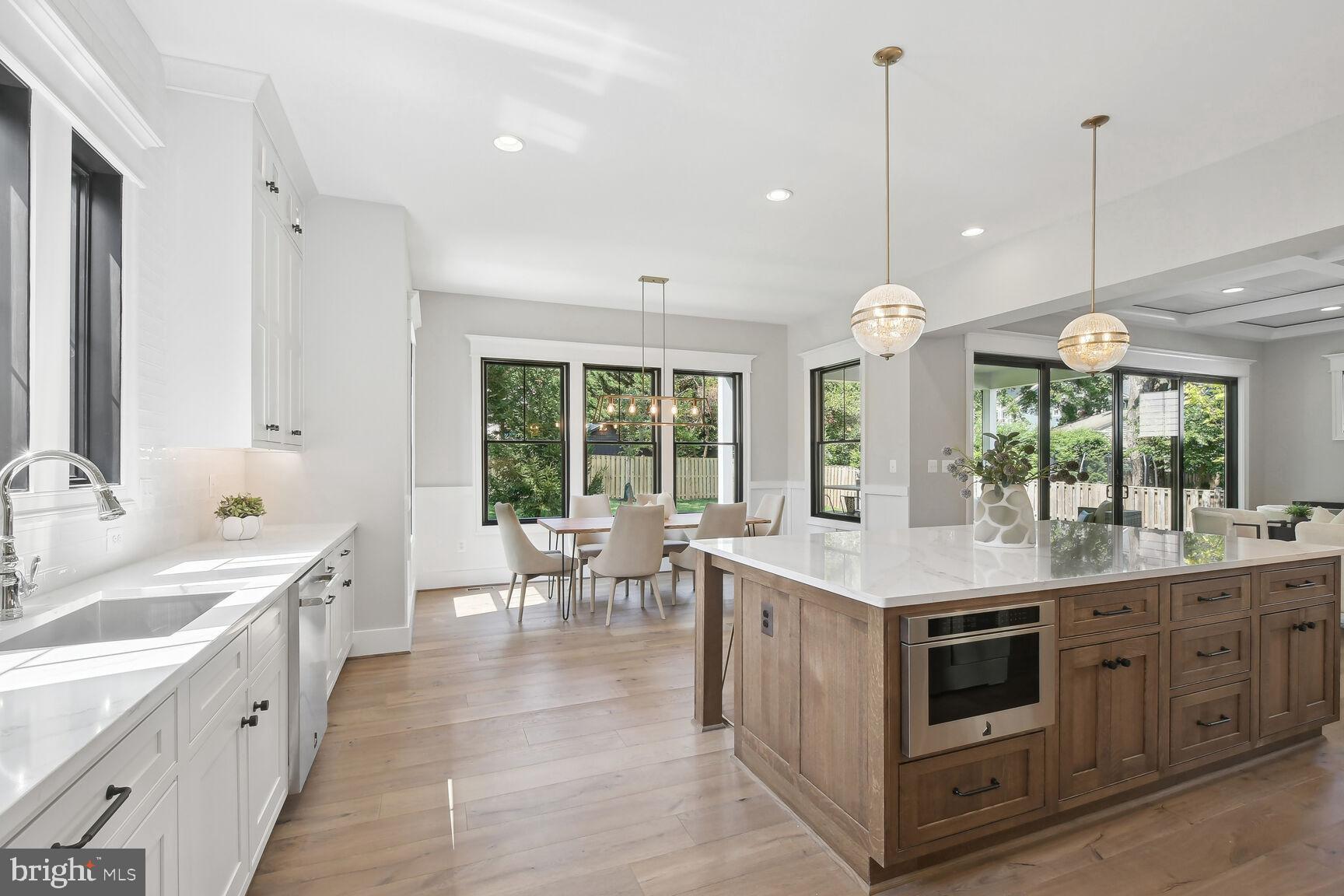 VIENNA WOODS - Residential