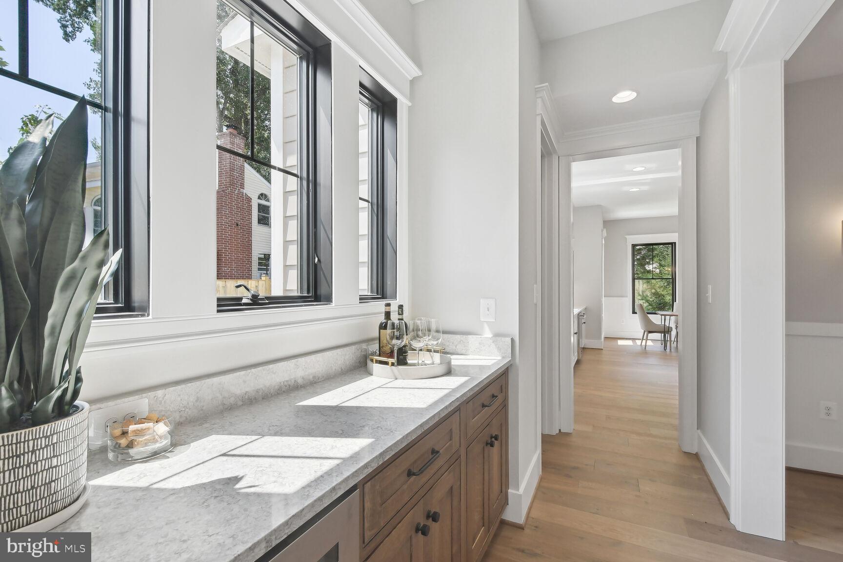 VIENNA WOODS - Residential