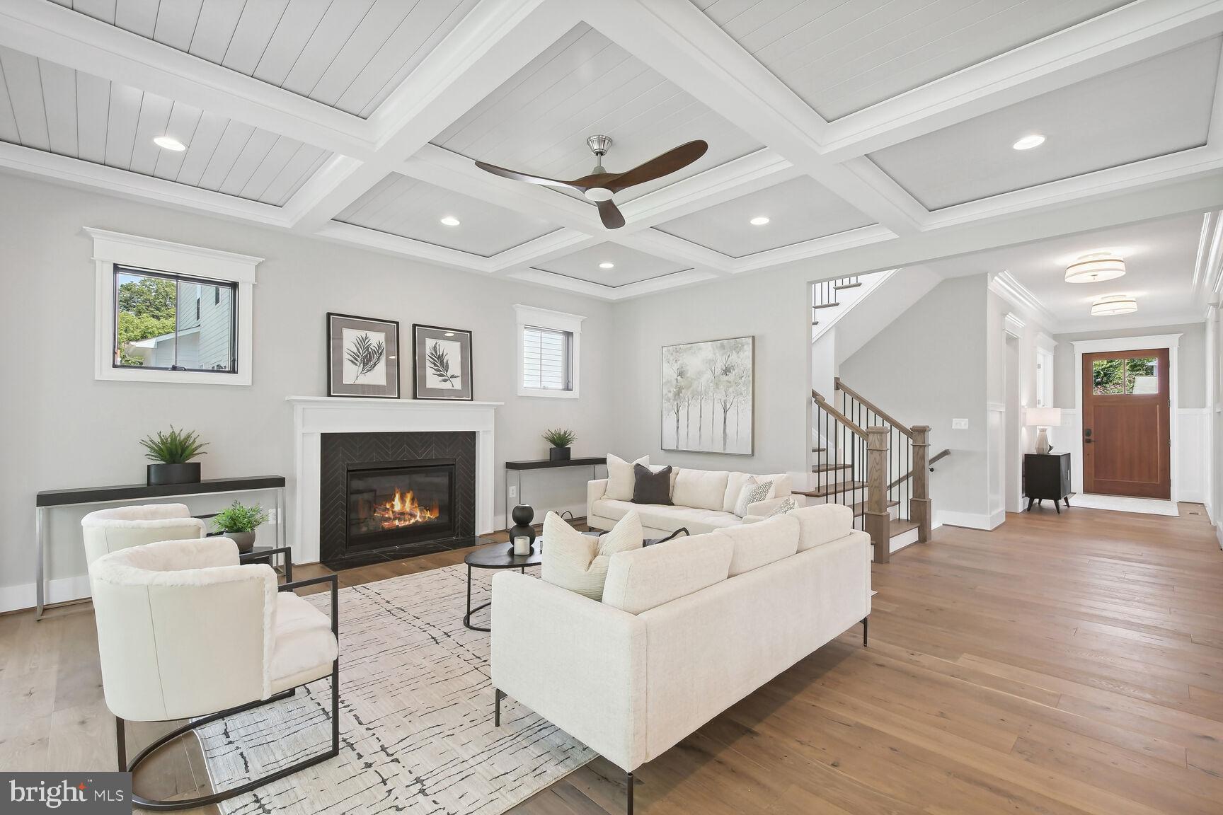 VIENNA WOODS - Residential