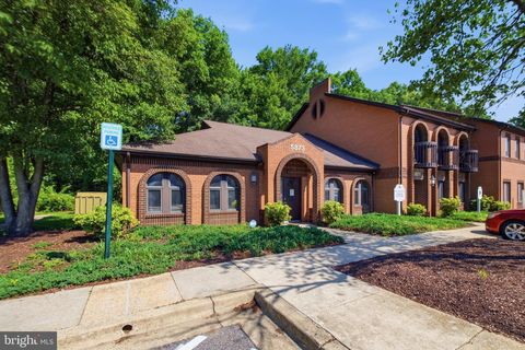 Photo of 5873 Allentown Road #36, SUITLAND, MD 20746 (MLS # MDPG2202344)