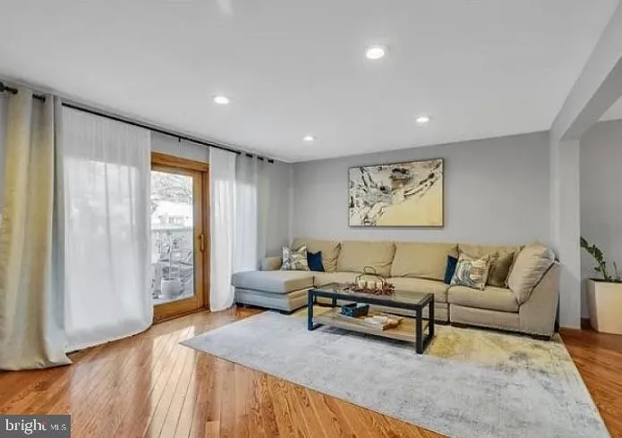 Hillsborough, New Jersey 08844, United States, 3 Bedrooms Bedrooms, ,4 BathroomsBathrooms,Residential,Active,186085