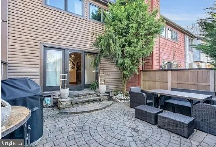 Hillsborough, New Jersey 08844, United States, 3 Bedrooms Bedrooms, ,4 BathroomsBathrooms,Residential,Active,186085