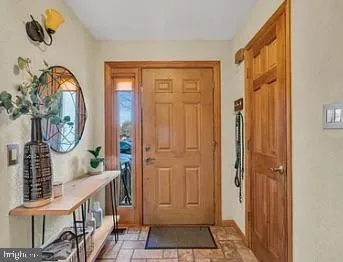 Hillsborough, New Jersey 08844, United States, 3 Bedrooms Bedrooms, ,4 BathroomsBathrooms,Residential,Active,186085