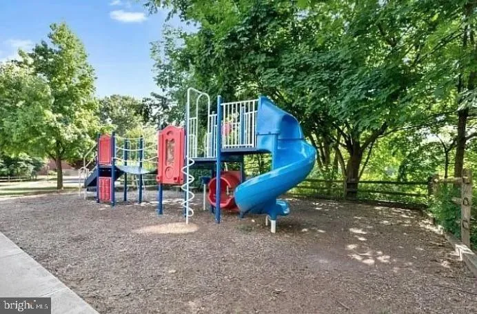 Hillsborough, New Jersey 08844, United States, 3 Bedrooms Bedrooms, ,4 BathroomsBathrooms,Residential,Active,186085