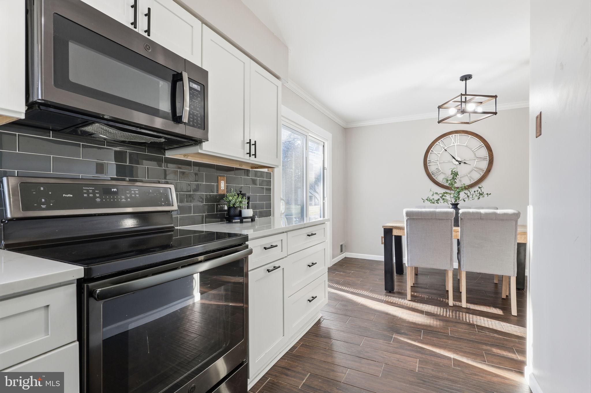 BROOKSIDE - Residential