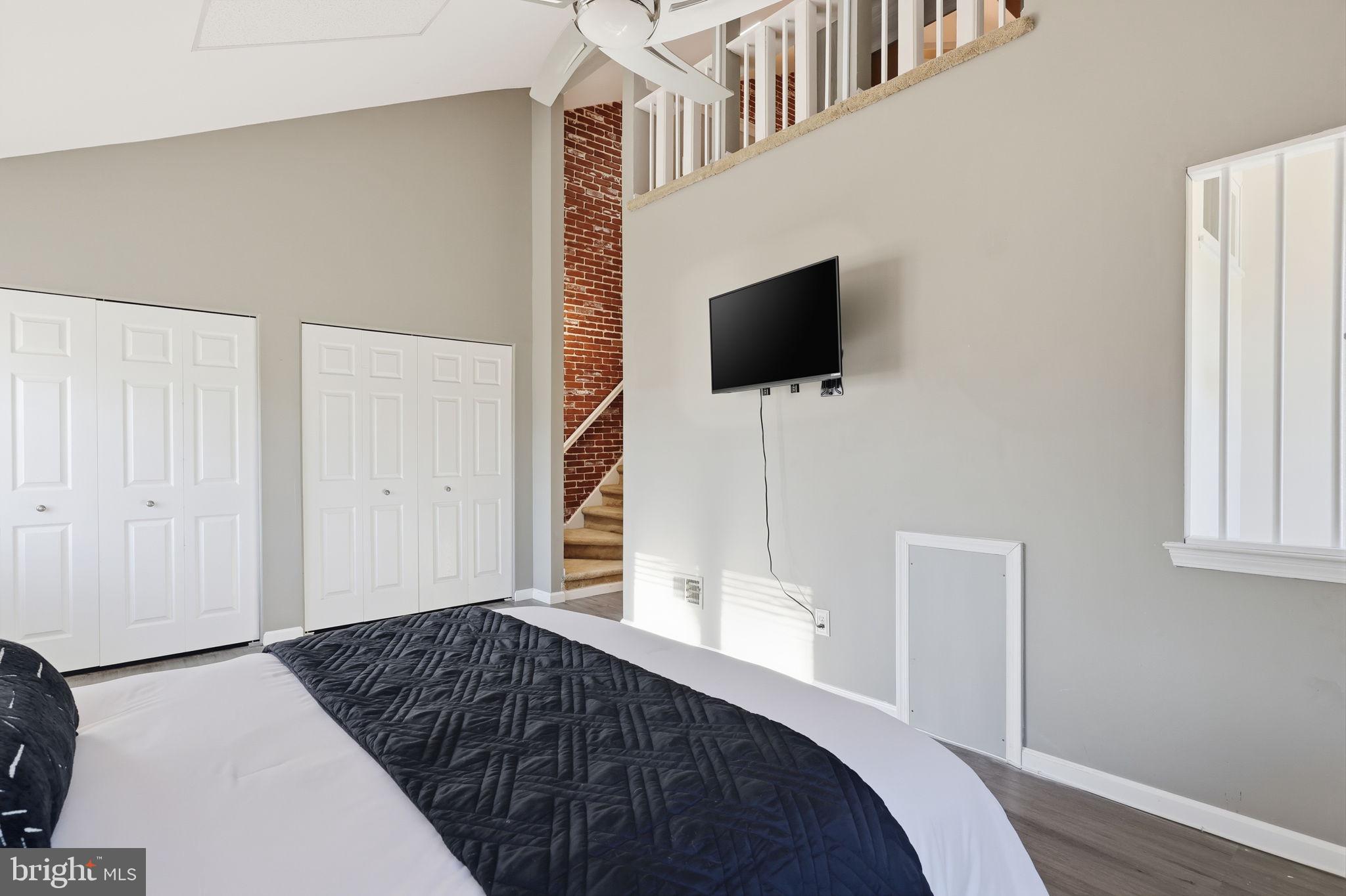 BROOKSIDE - Residential