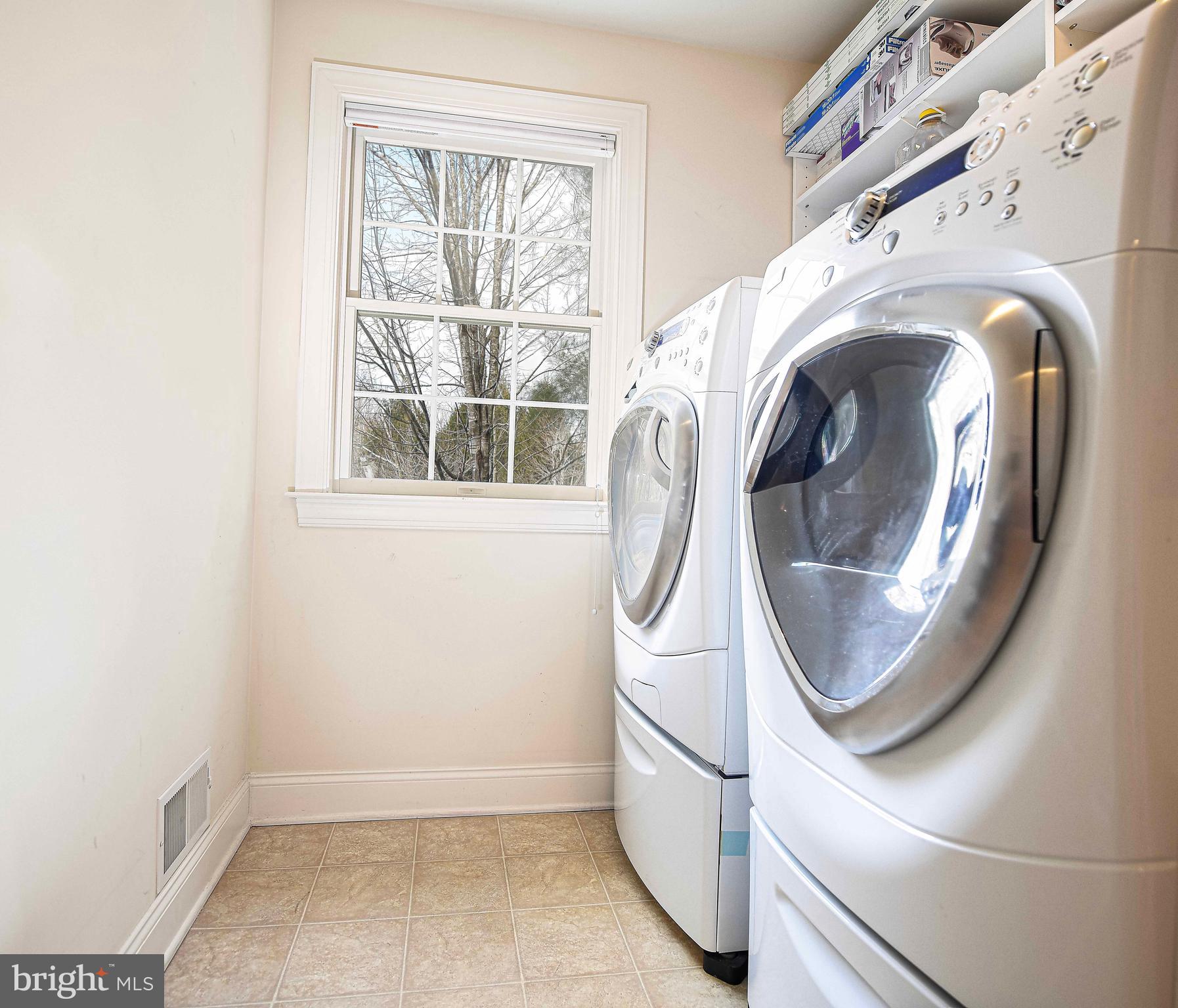 THE ESTATES AT CEDARDAY - Residential