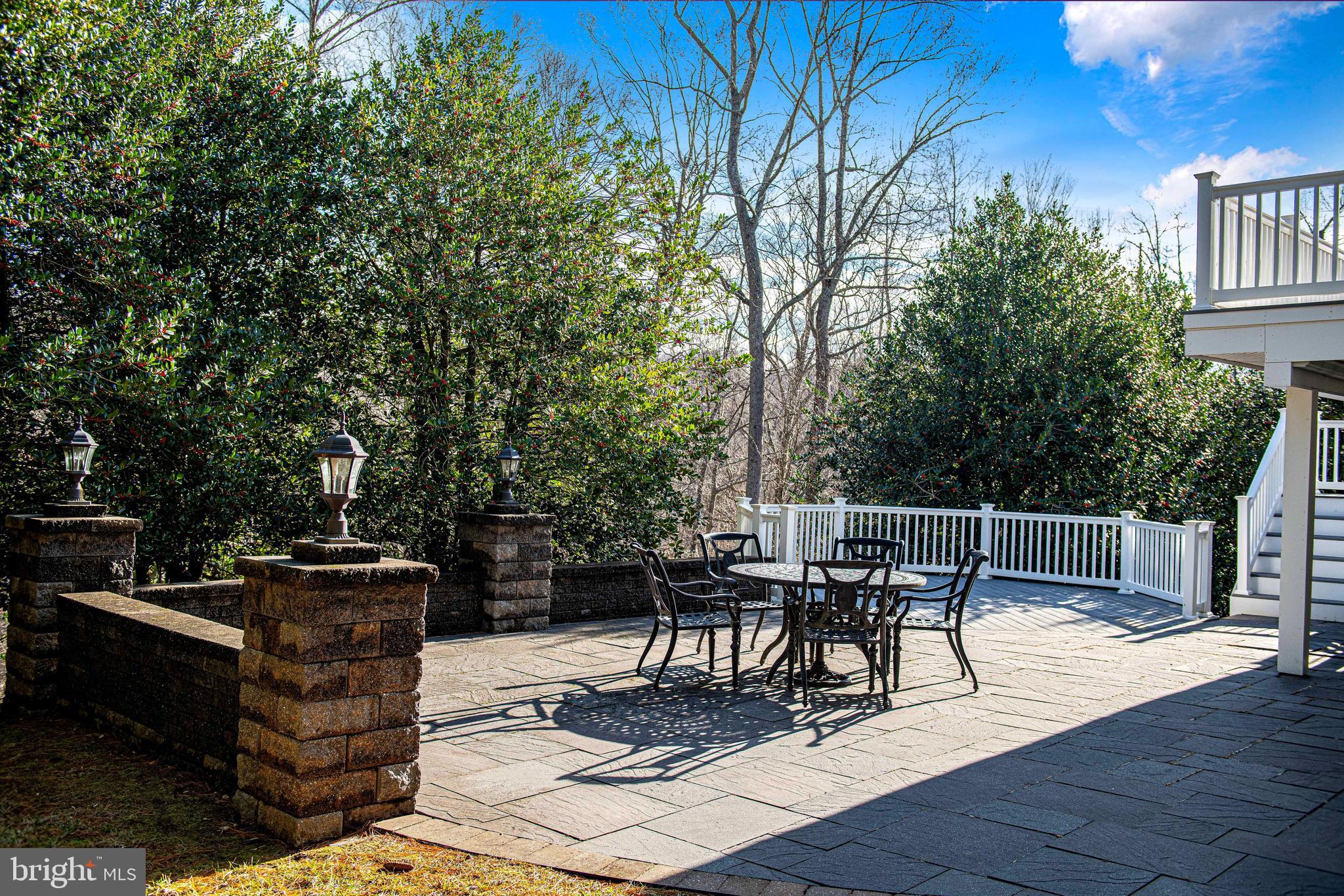 THE ESTATES AT CEDARDAY - Residential