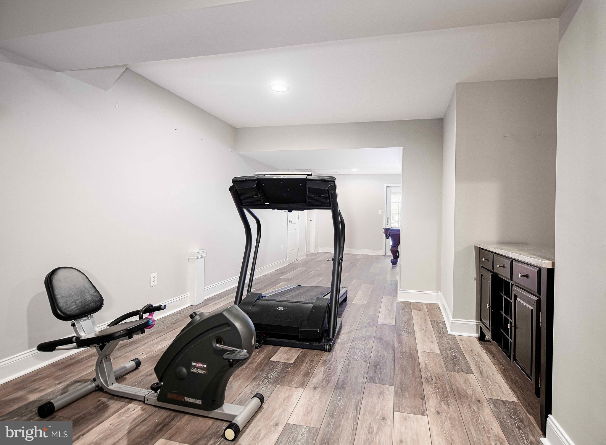 THE ESTATES AT CEDARDAY - Residential