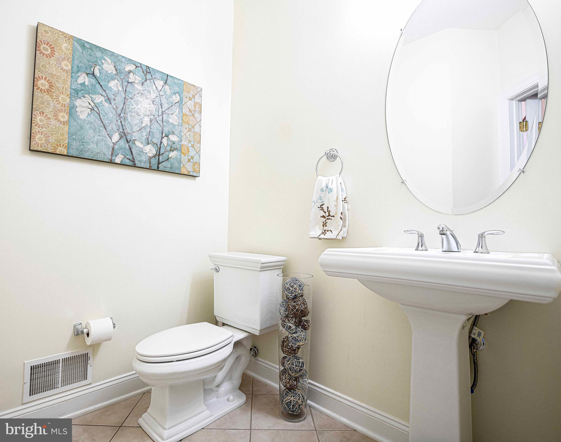 THE ESTATES AT CEDARDAY - Residential