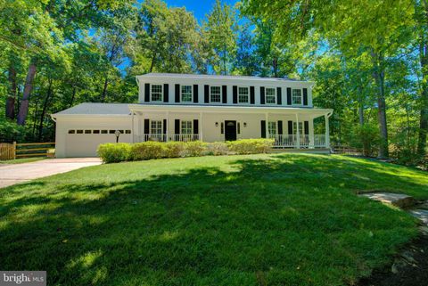 Photo of 12029 Lake Newport Road, RESTON, VA 20194 (MLS # VAFX2299392)