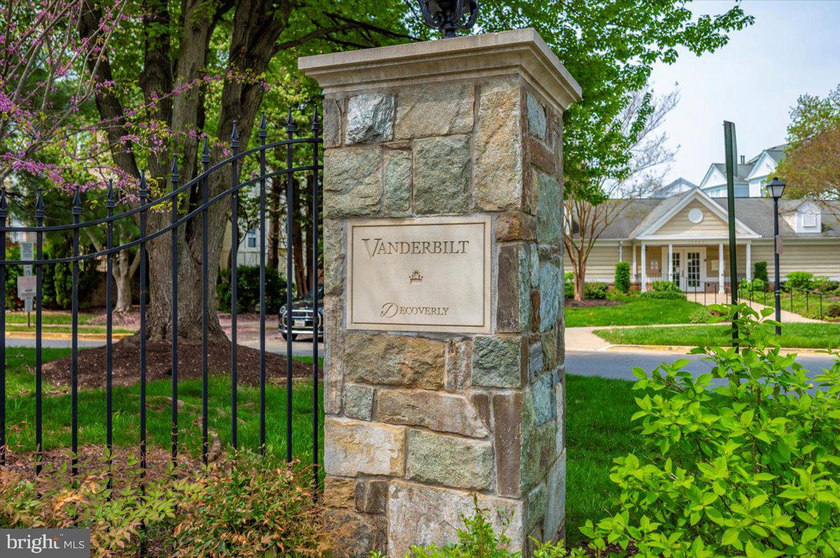 DECOVERLY - Residential