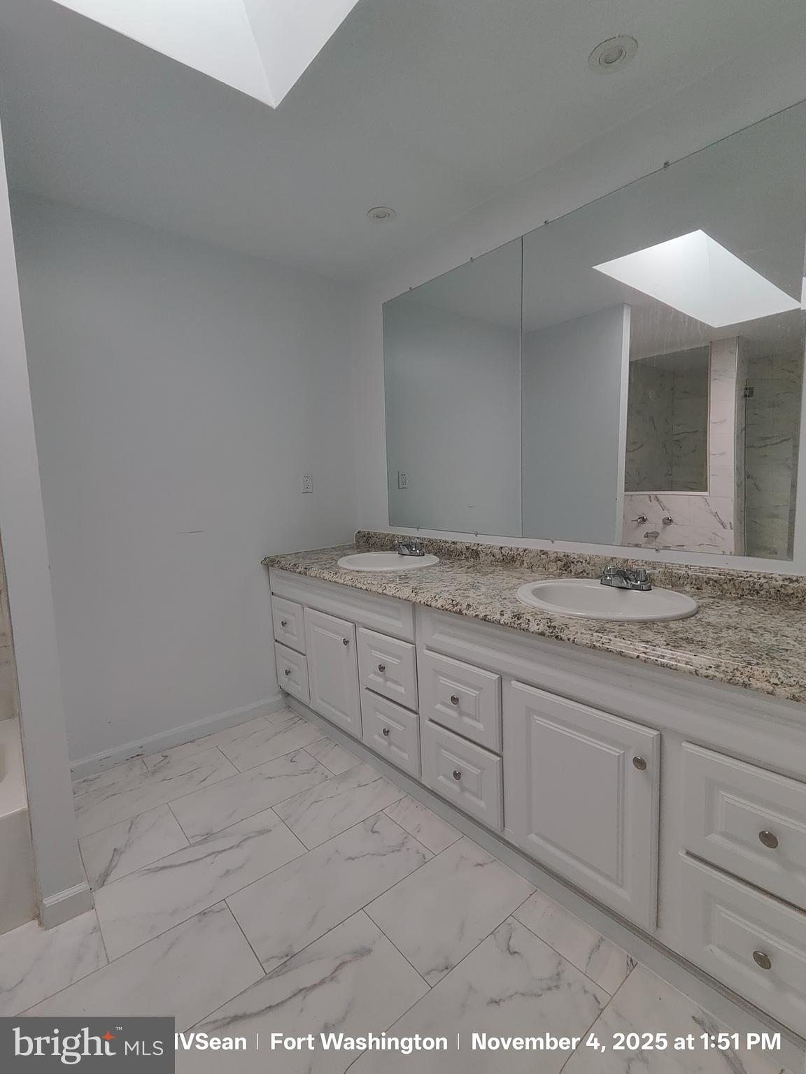 TANTALLON NORTH - Residential Lease