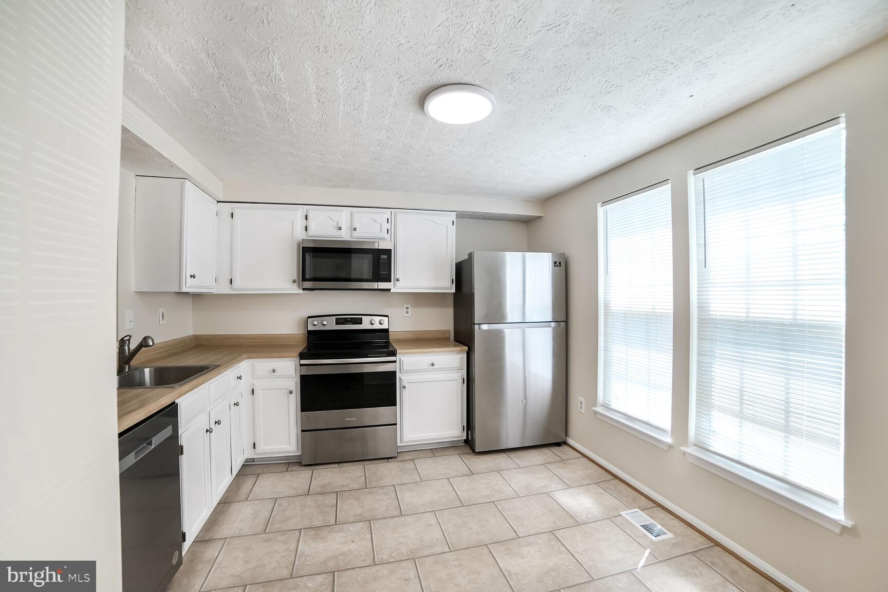 BOWLING BROOK FARMS - Residential Lease