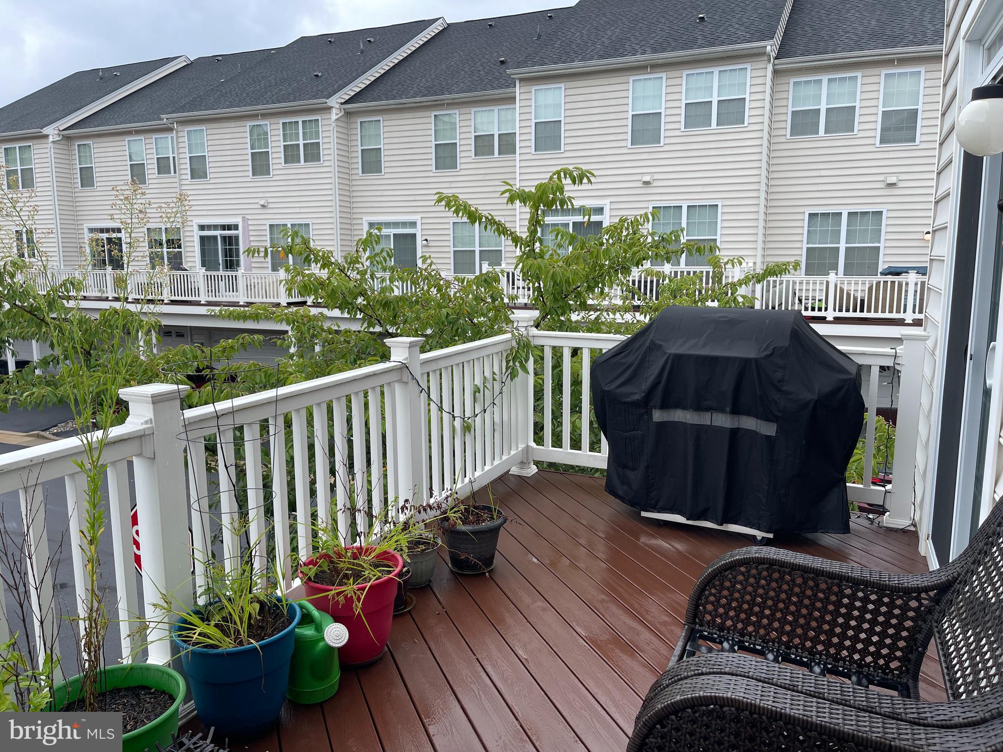 LOUDOUN VALLEY ESTATES 2 - Residential Lease