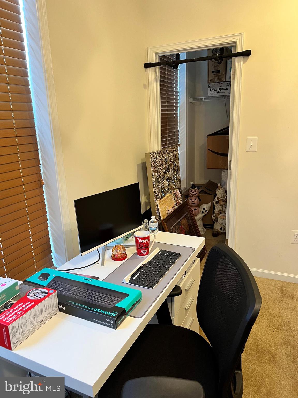 LOUDOUN VALLEY ESTATES 2 - Residential Lease