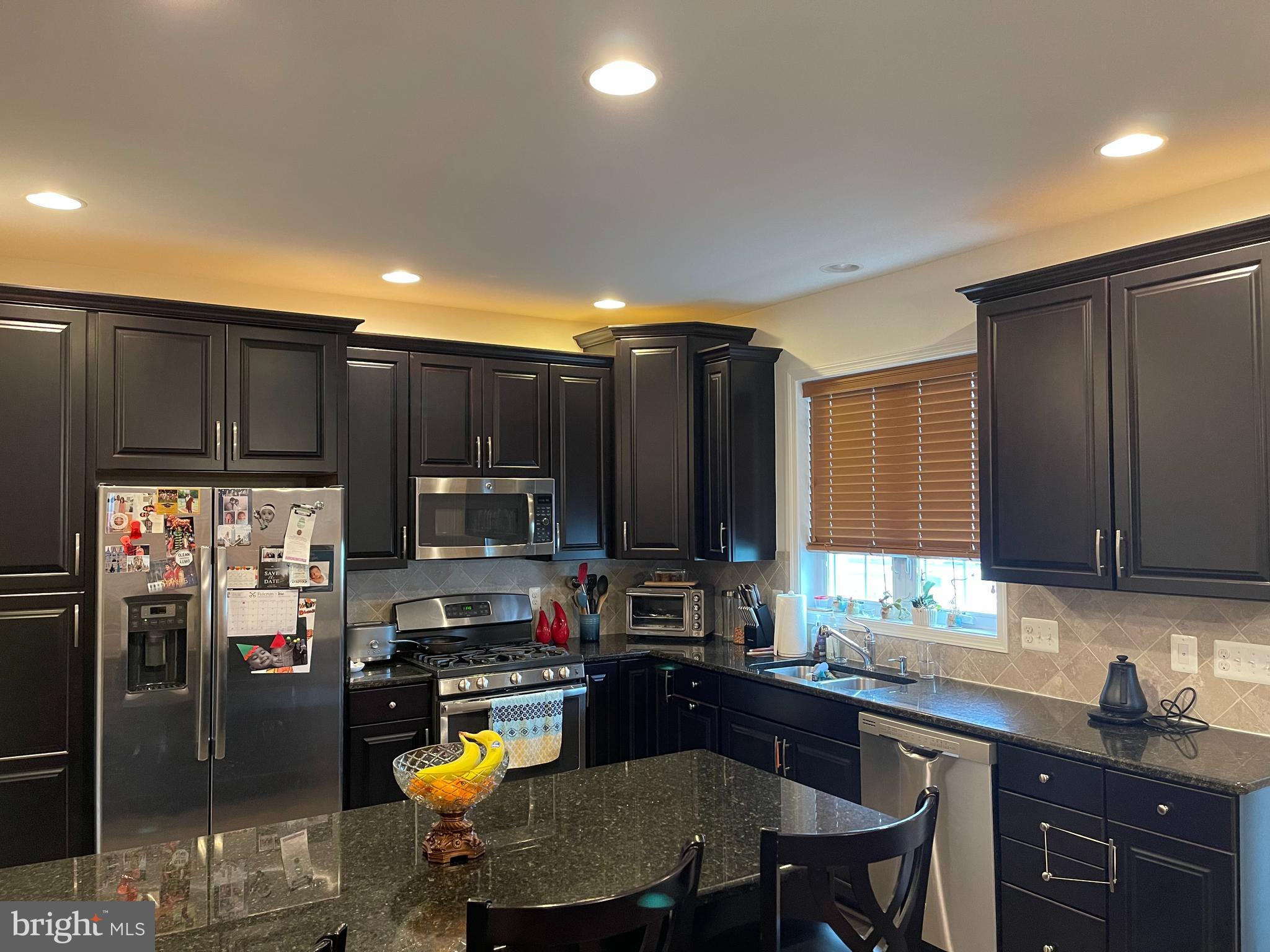 LOUDOUN VALLEY ESTATES 2 - Residential Lease