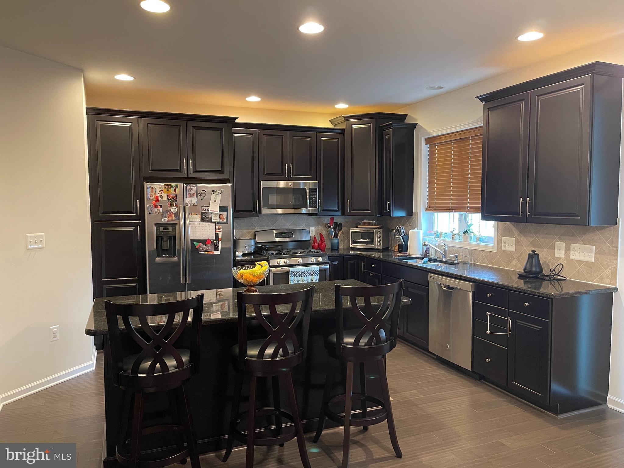 LOUDOUN VALLEY ESTATES 2 - Residential Lease