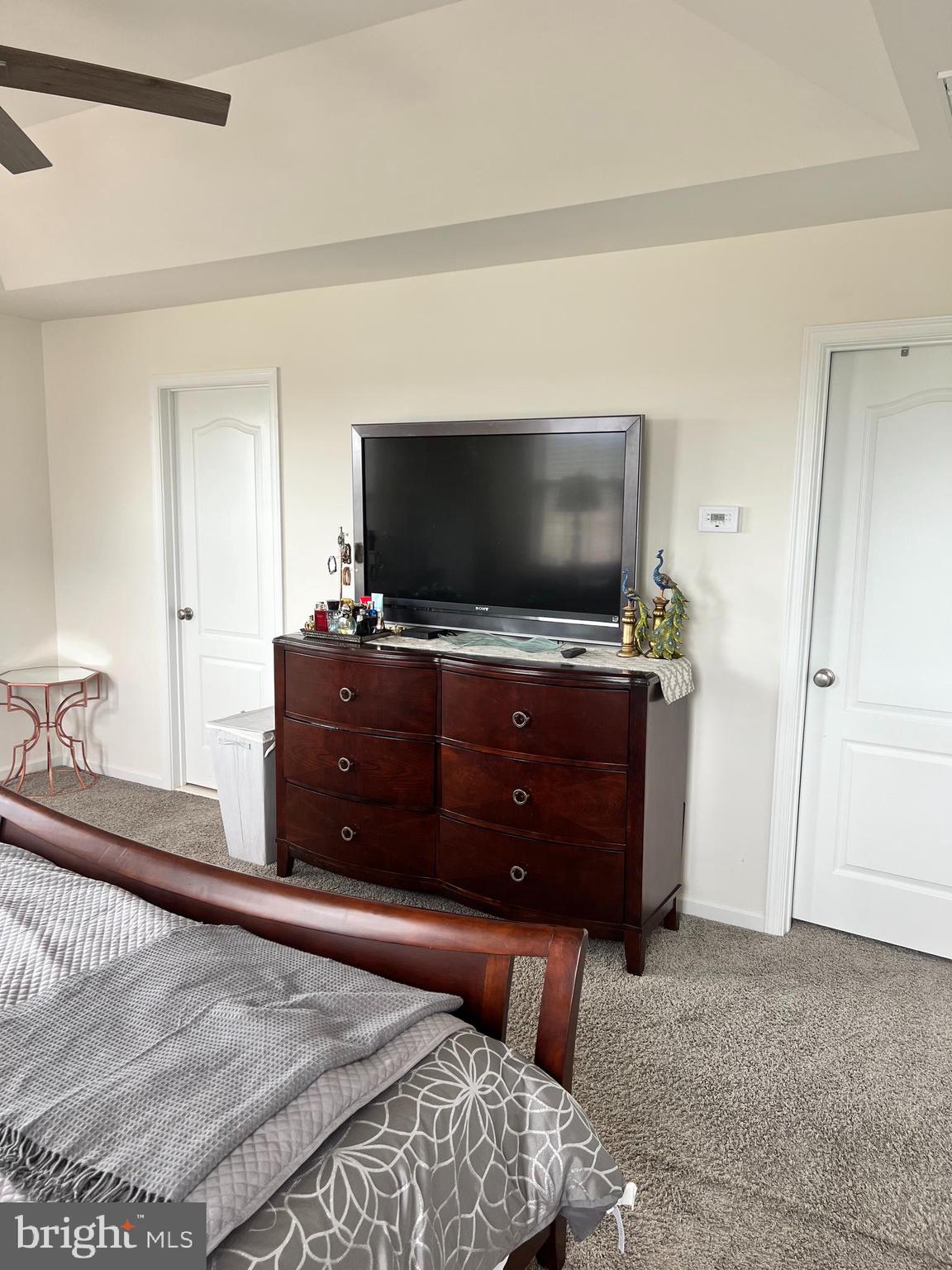 LOUDOUN VALLEY ESTATES 2 - Residential Lease