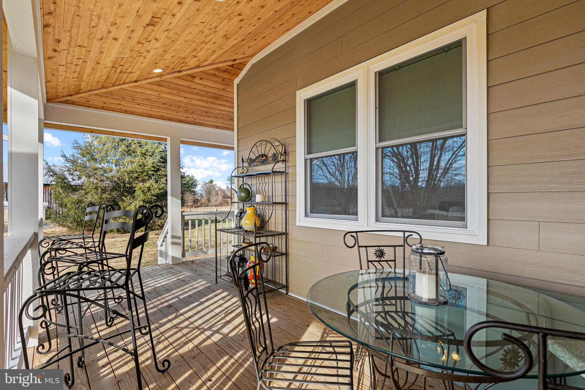 DAVIDSONVILLE - Land