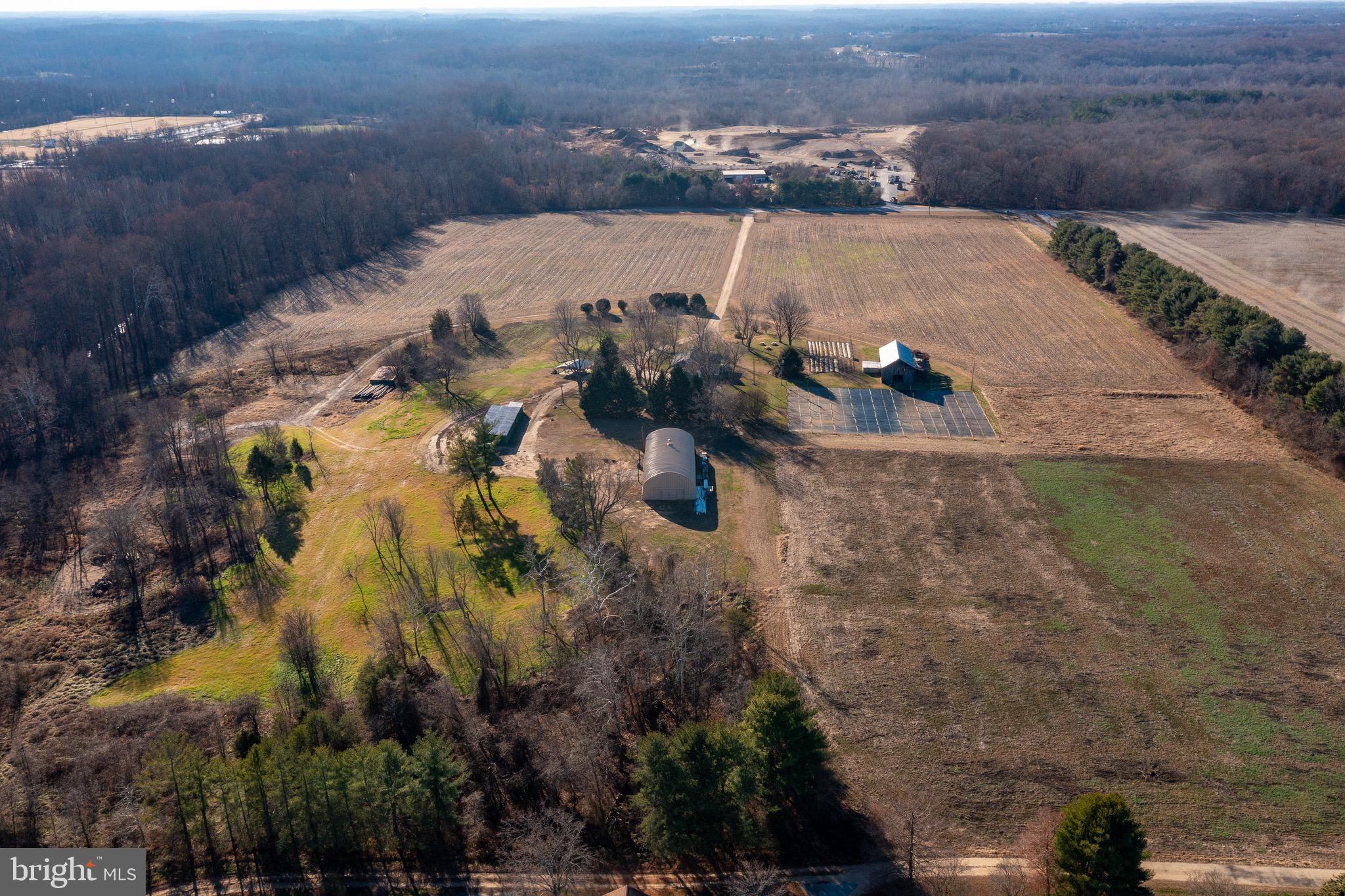 DAVIDSONVILLE - Land