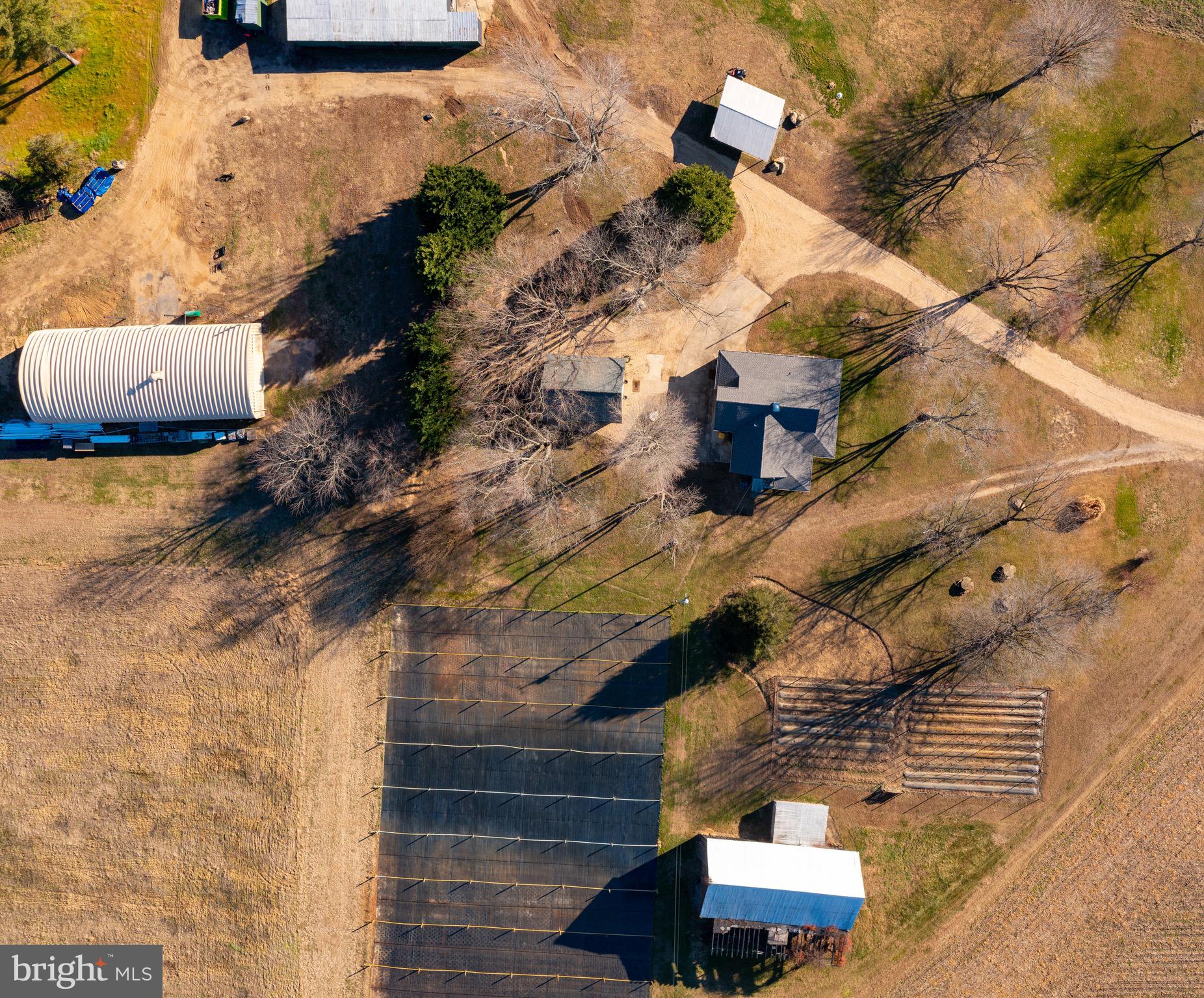 DAVIDSONVILLE - Land