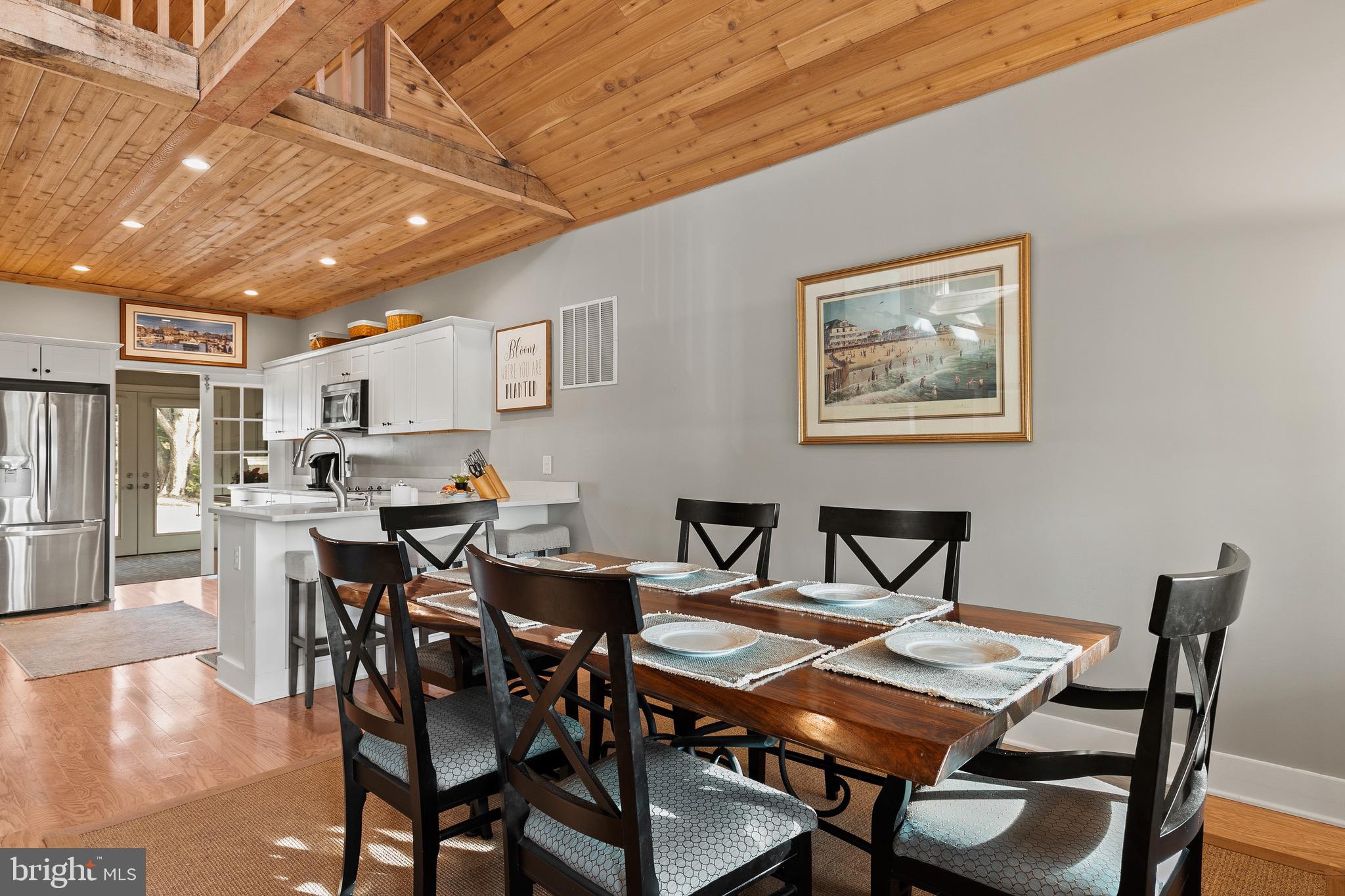 DAVIDSONVILLE - Land