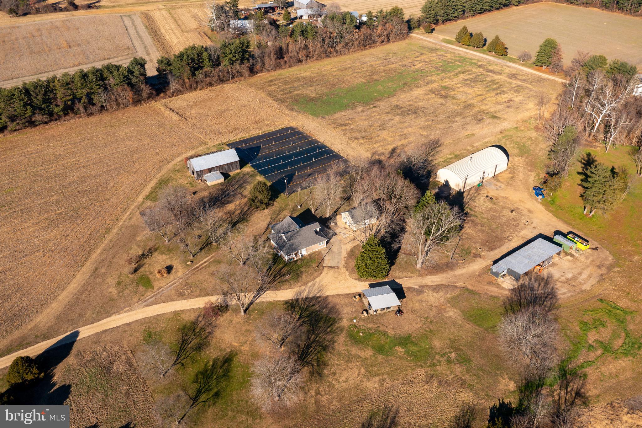 DAVIDSONVILLE - Land