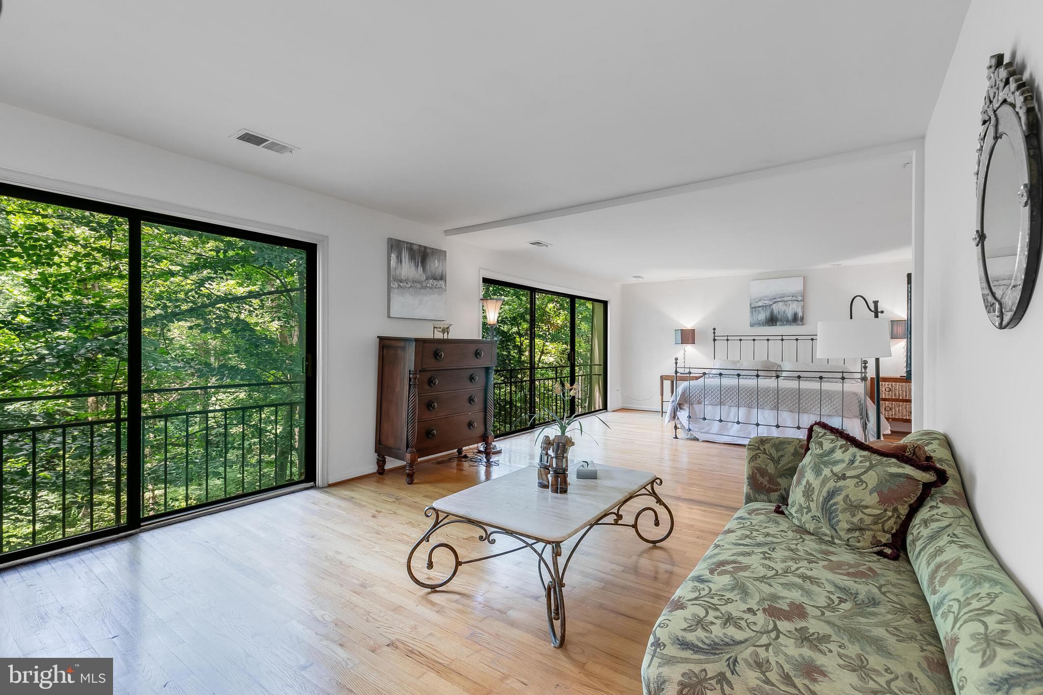 CHAIN BRIDGE FOREST - Residential