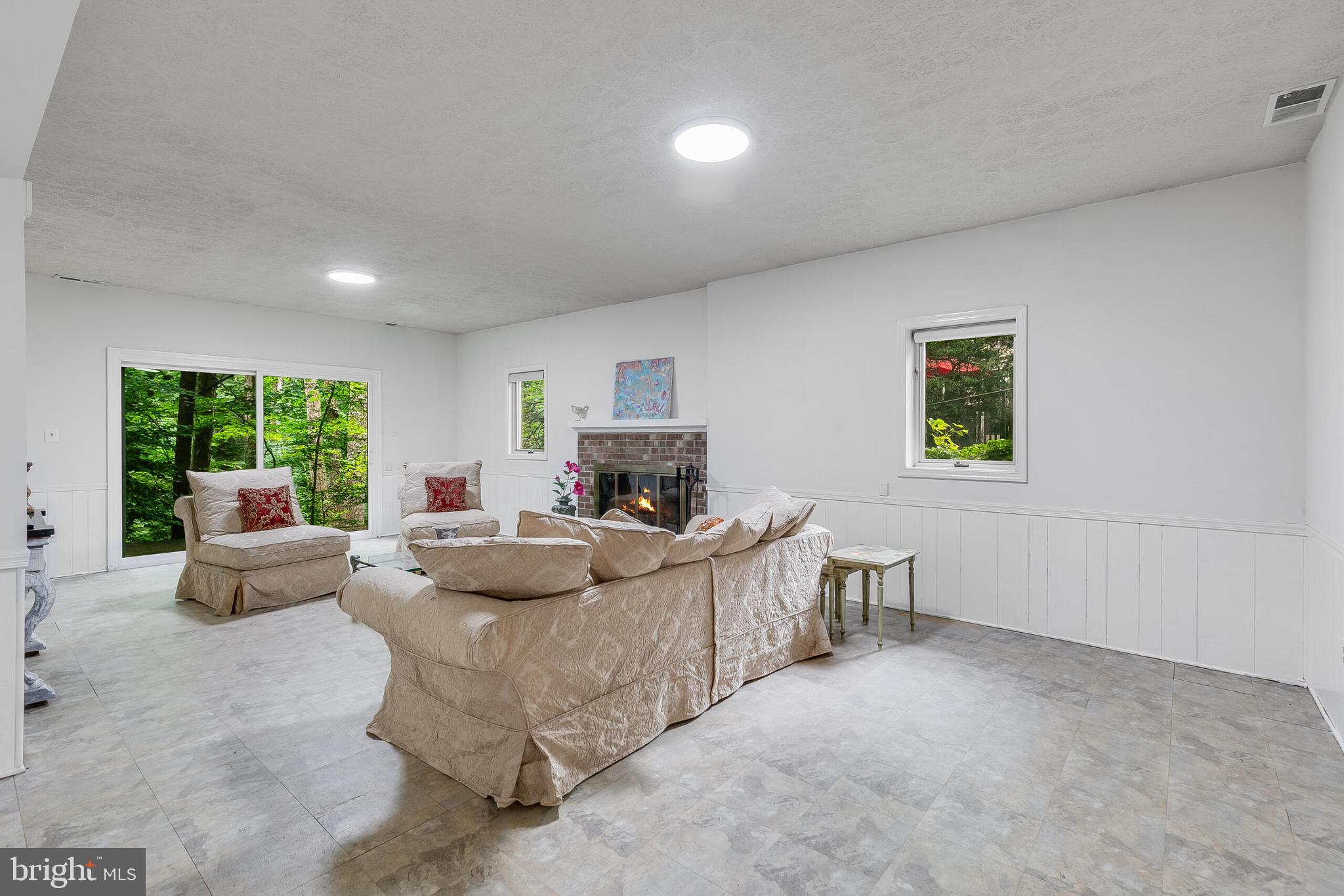 CHAIN BRIDGE FOREST - Residential